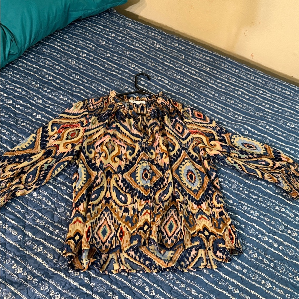 Multicolor Patterned Women's Top - Picture 3 of 3